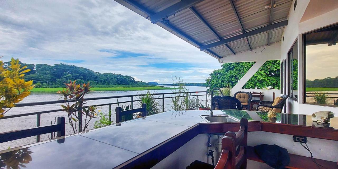 Tortuguero Adventures Guesthouse Luaran gambar