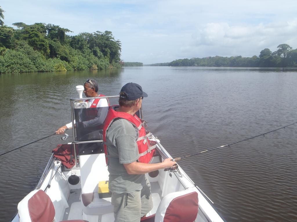 Tortuguero Adventures Guesthouse Luaran gambar